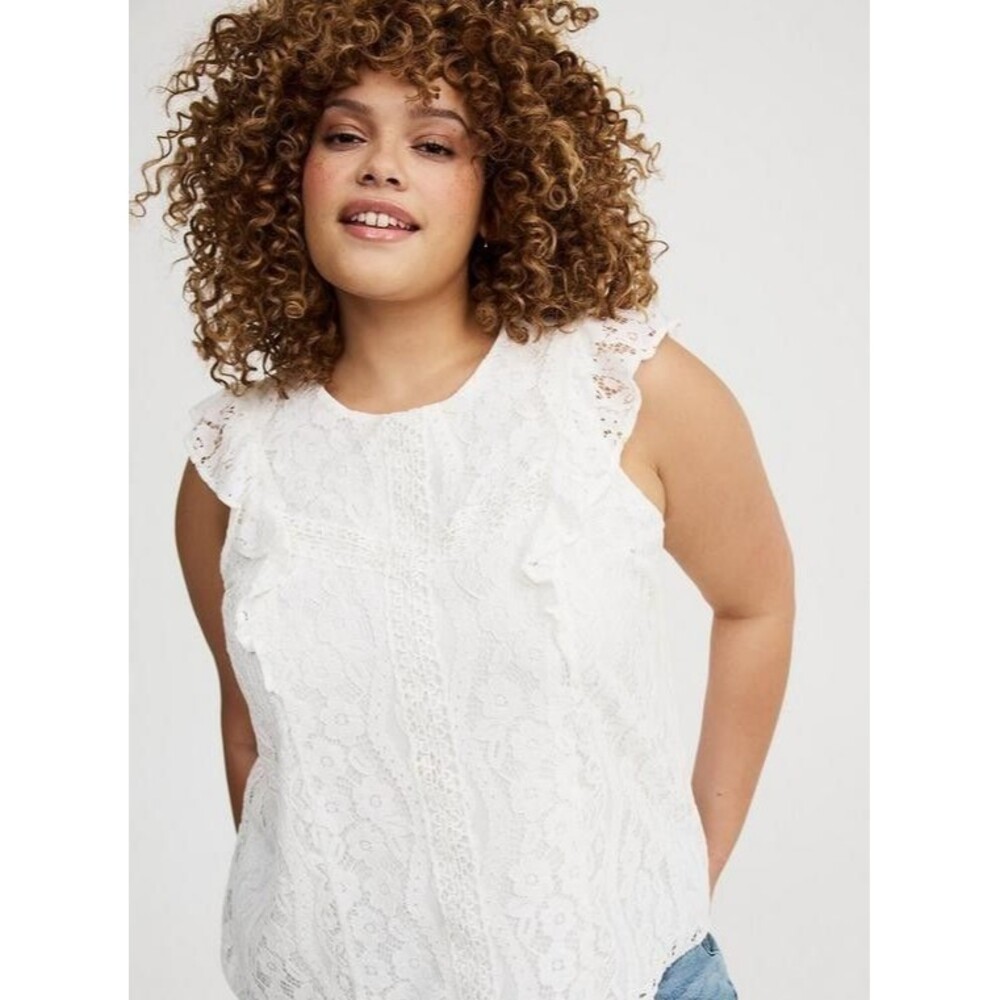 NWT Torrid Size 2X Cloud Dancer High Neck Top D39